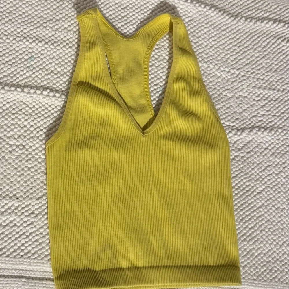 Free People FP Movement Free Throw Crop Tank in the color Lemon Verbena XS - Picture 5 of 7